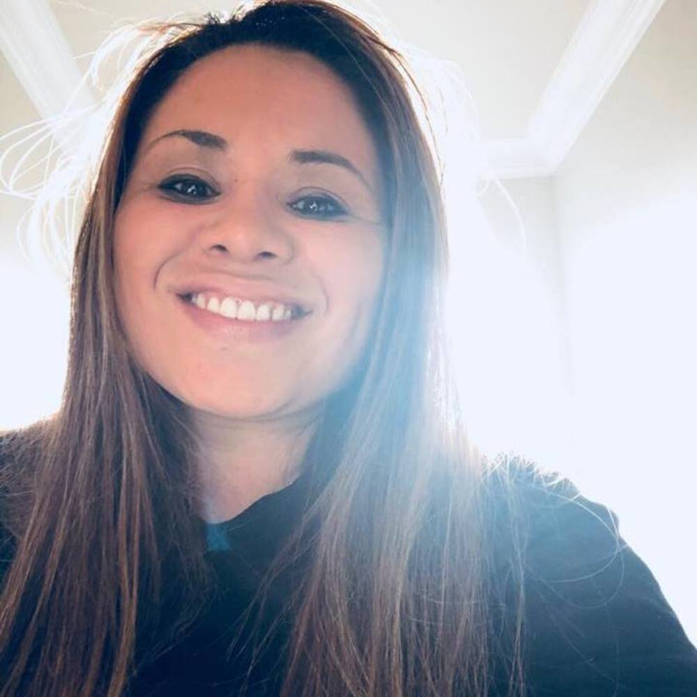 Meet your Posher, Dee